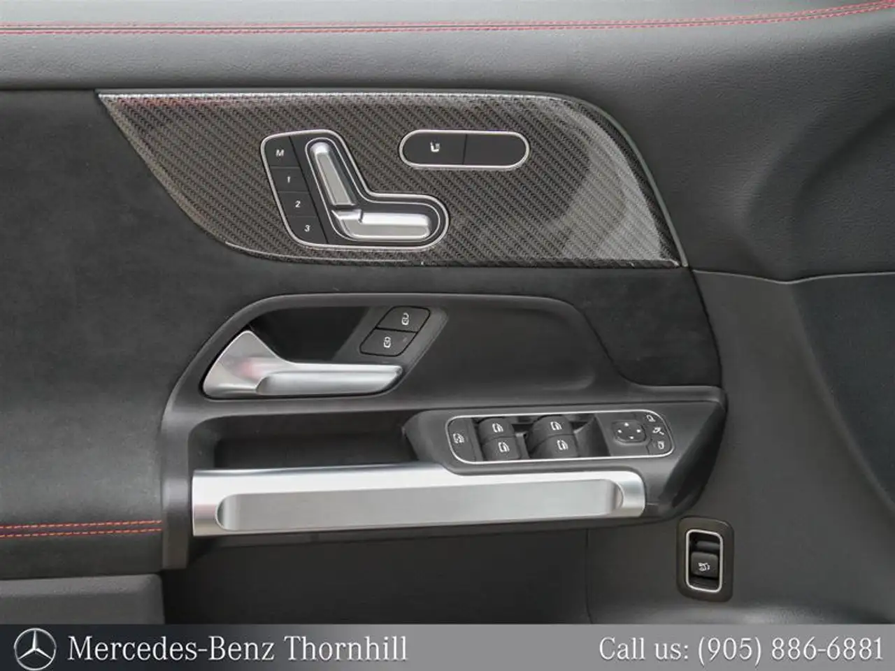 Mercedes-Benz GLB - Image 12
