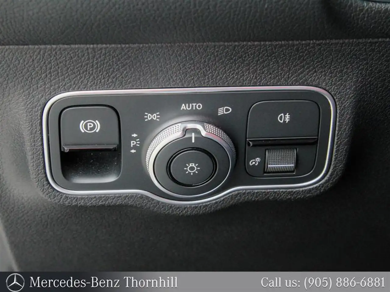 Mercedes-Benz GLB - Image 24