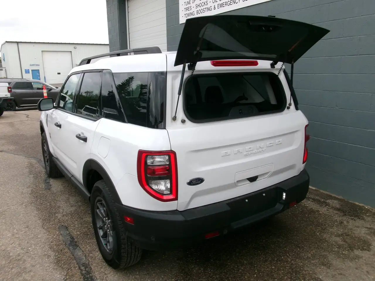 Ford Bronco Sport - Image 11