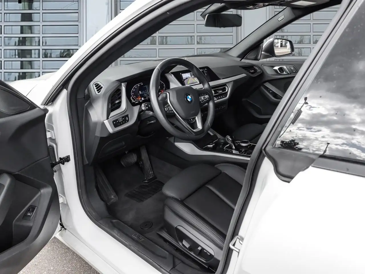 BMW 2 Series - Image 9
