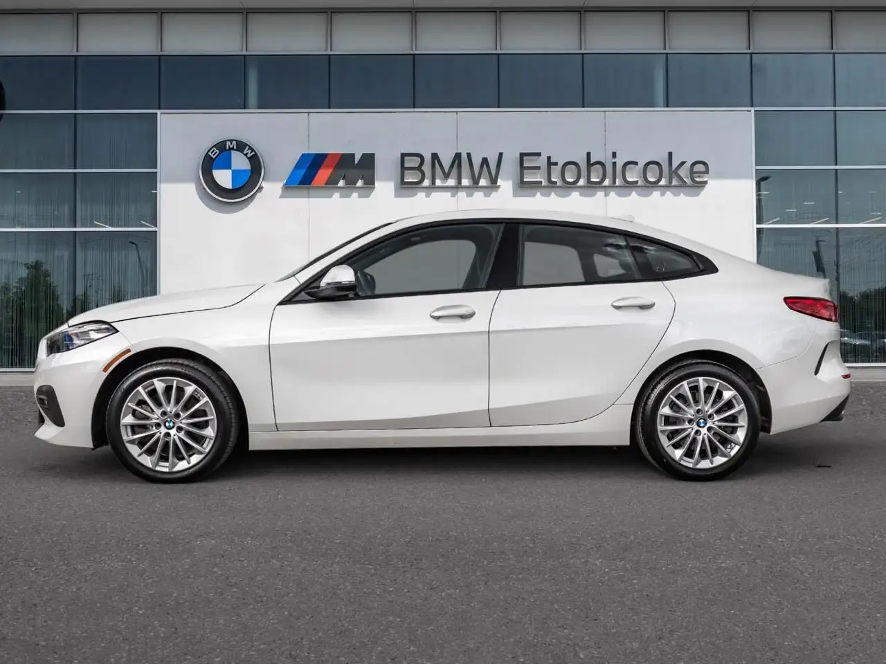 BMW 2 Series - Image 3