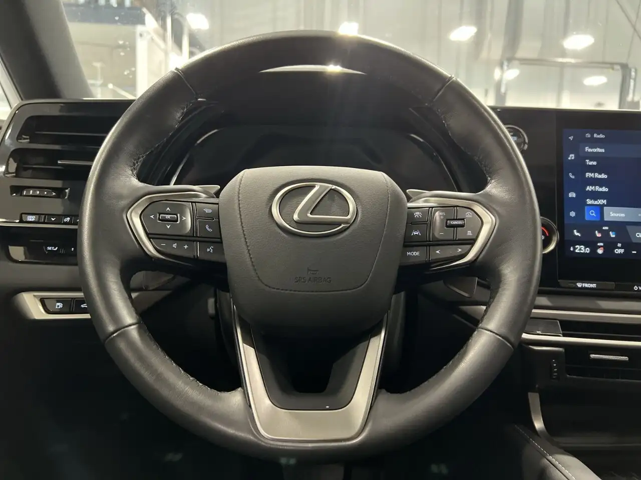Lexus RX - Image 23