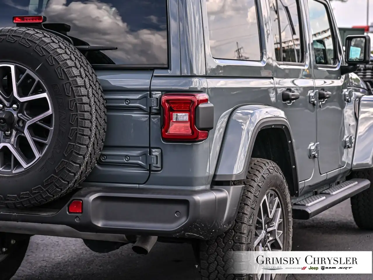 Jeep Wrangler - Image 11