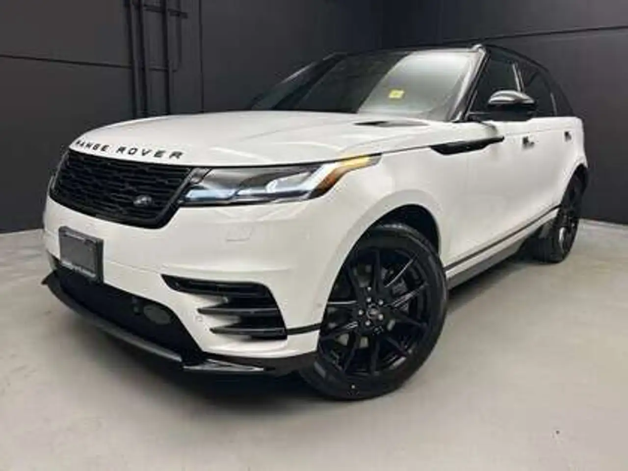 Land Rover Range Rover Velar - Image 1