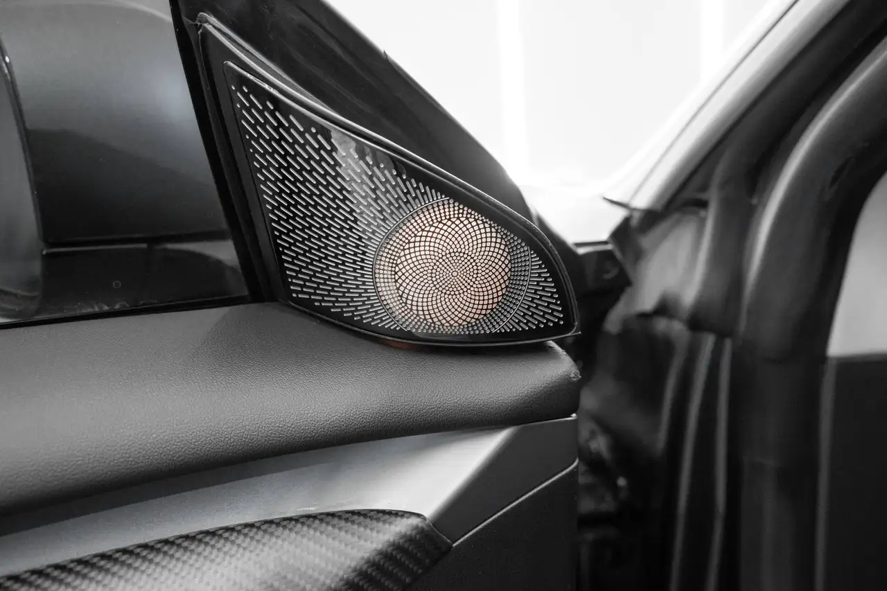 Tesla Model 3 - Image 19