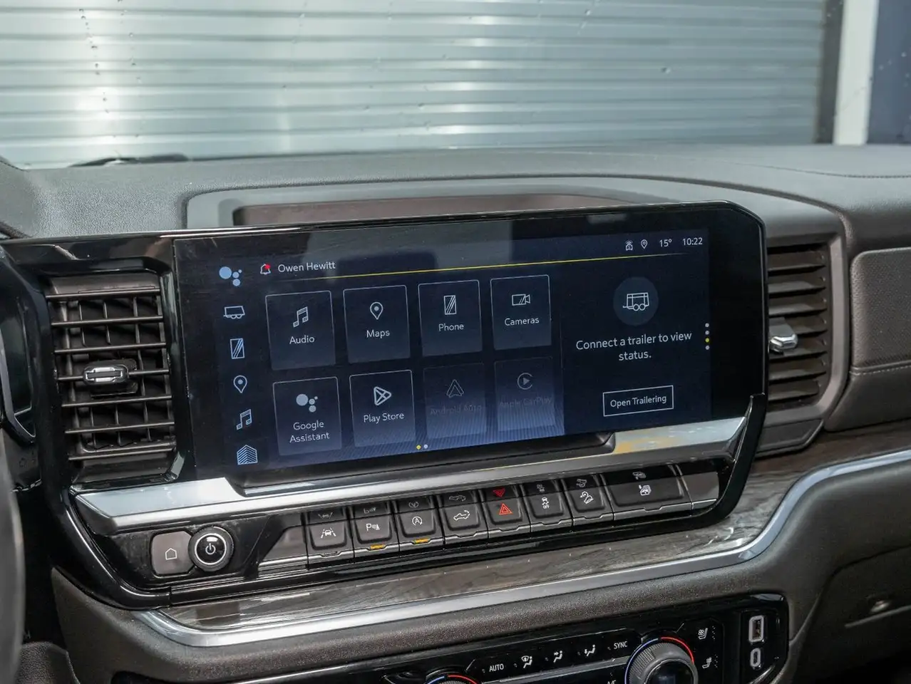 Chevrolet Silverado 1500 - Image 22