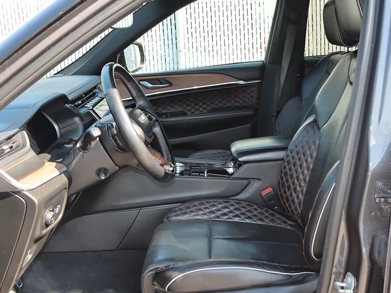 Jeep Grand Cherokee - Image 6