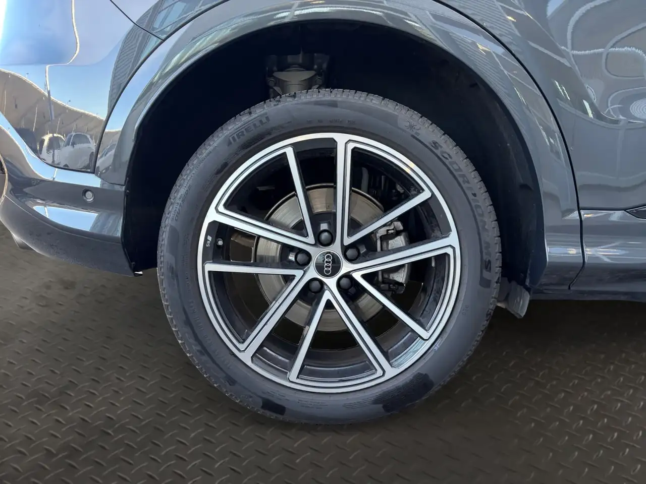 Audi Q5 - Image 9