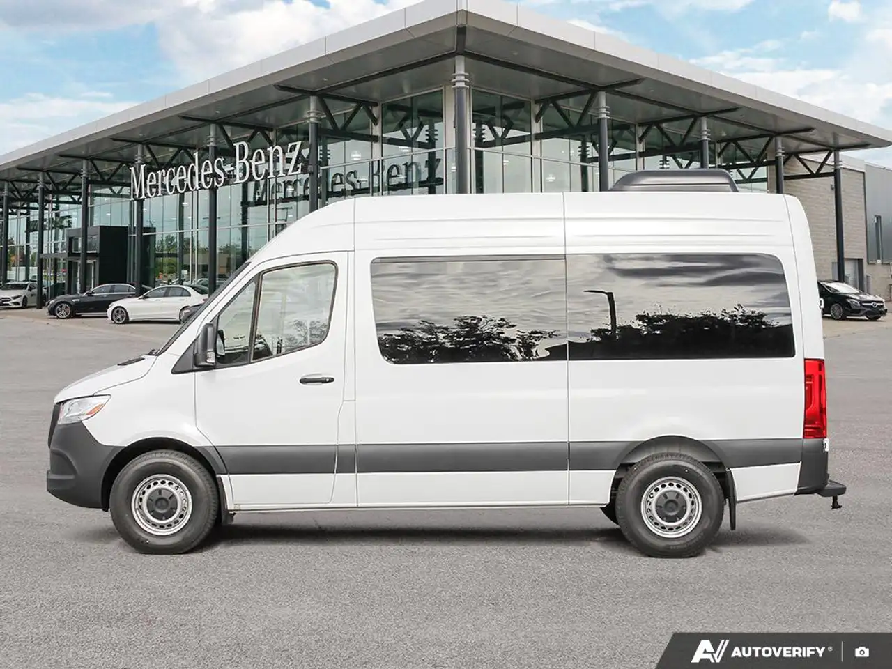 Mercedes-Benz Sprinter - Image 3