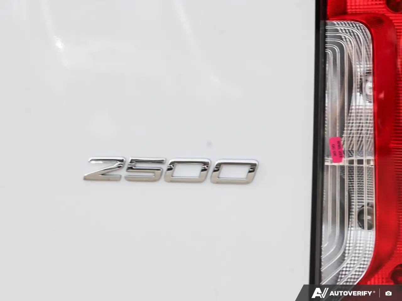Mercedes-Benz Sprinter - Image 12