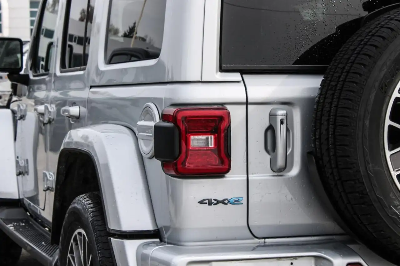 Jeep Wrangler - Image 6