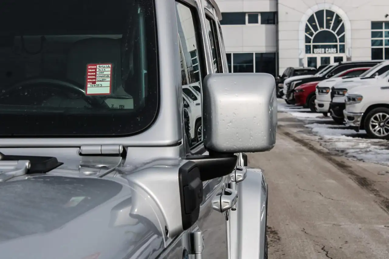Jeep Wrangler - Image 10