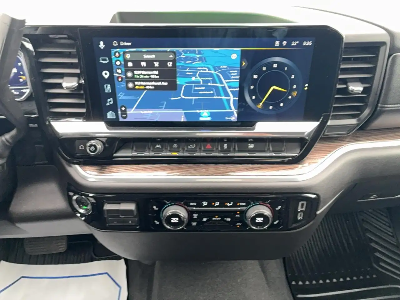 Chevrolet Silverado 1500 - Image 17