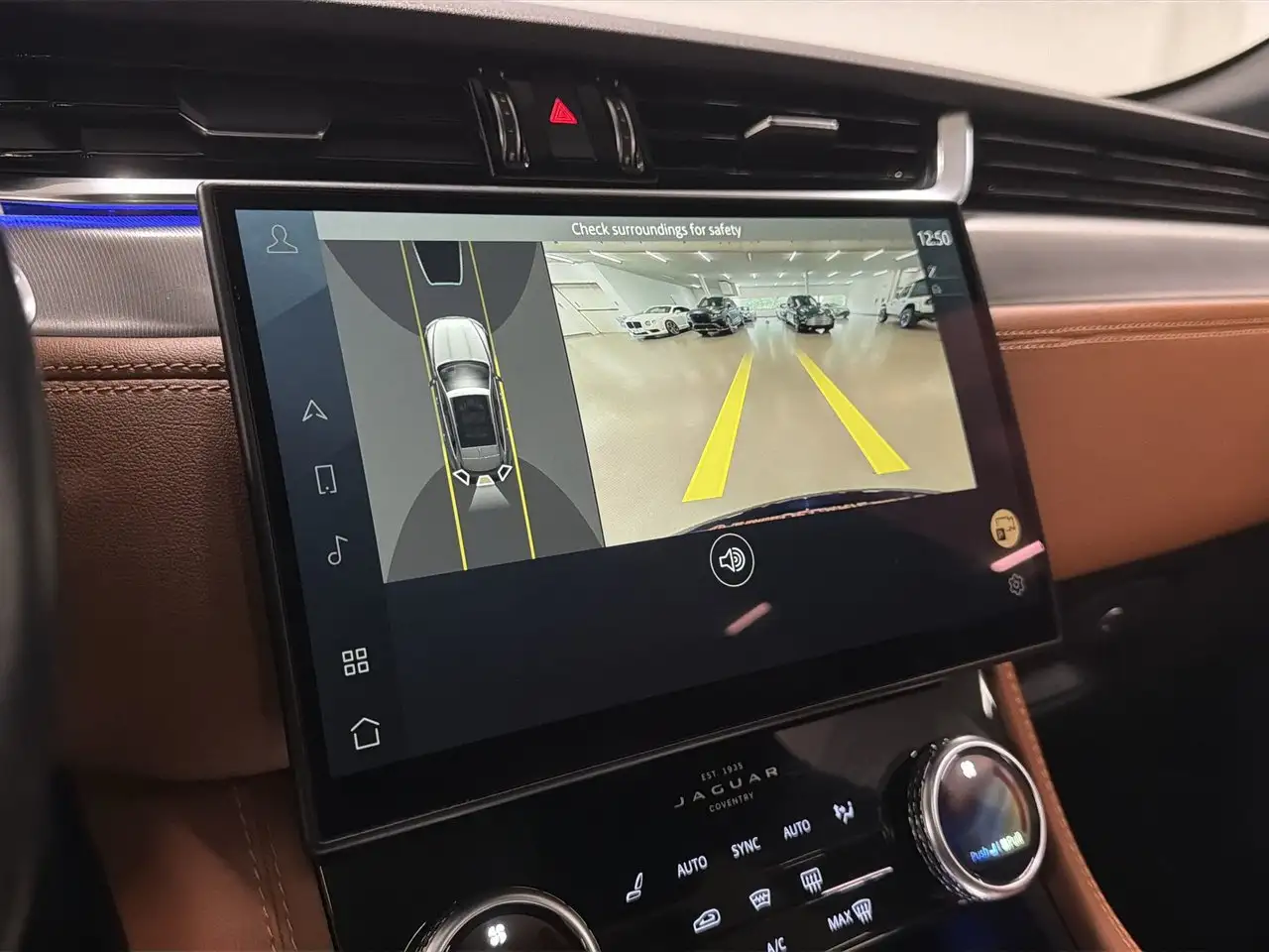 Jaguar F-Pace - Image 22