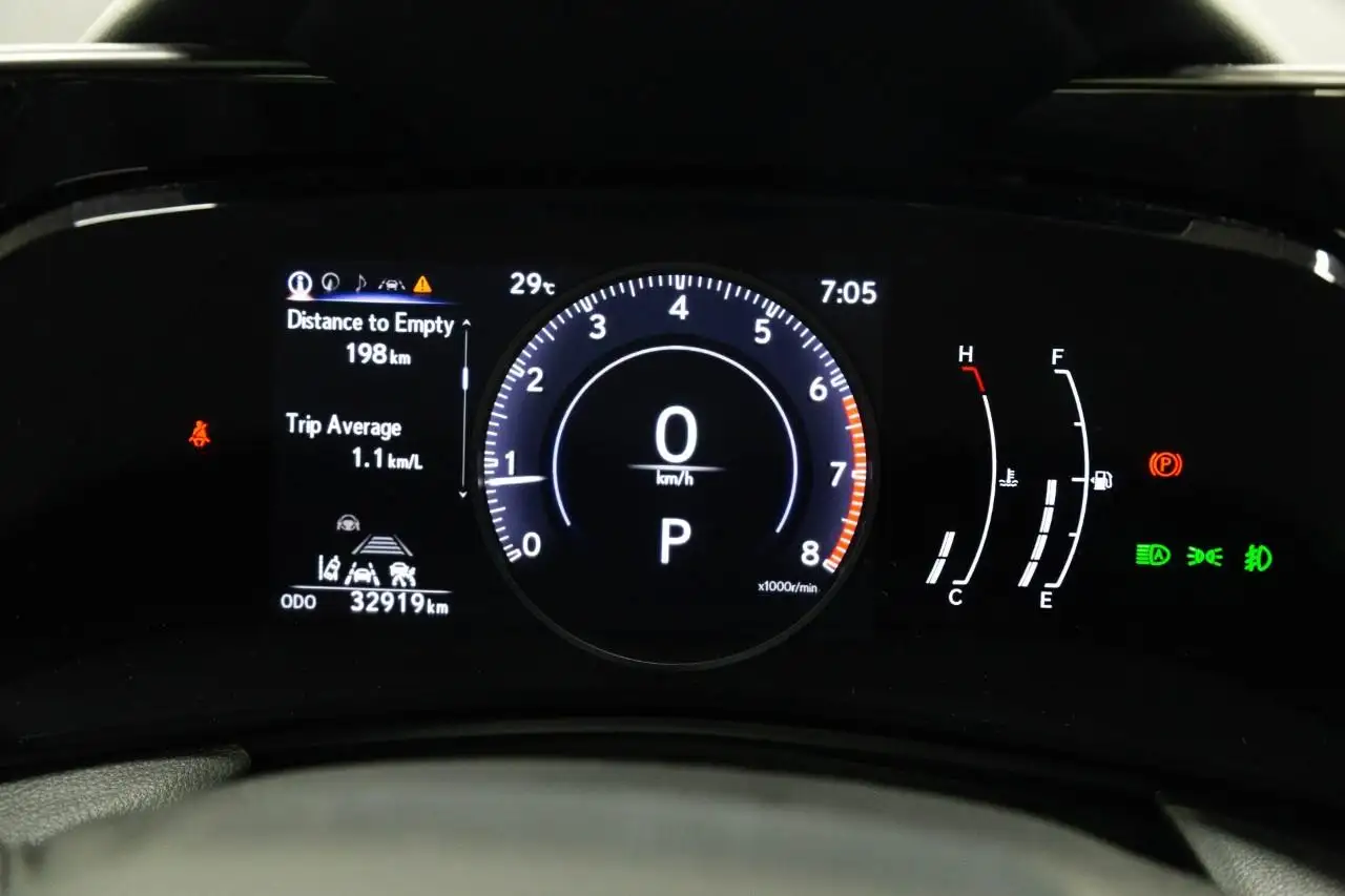 Lexus NX 350 - Image 17