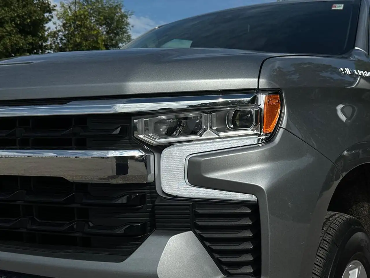 Chevrolet Silverado 1500 - Image 13