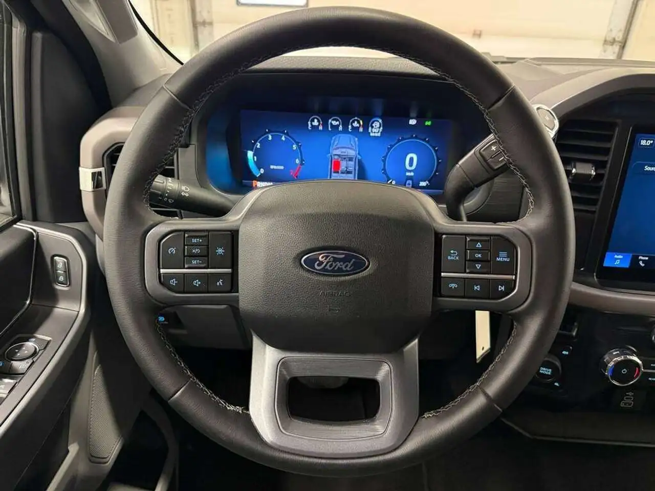 Ford F-150 - Image 24