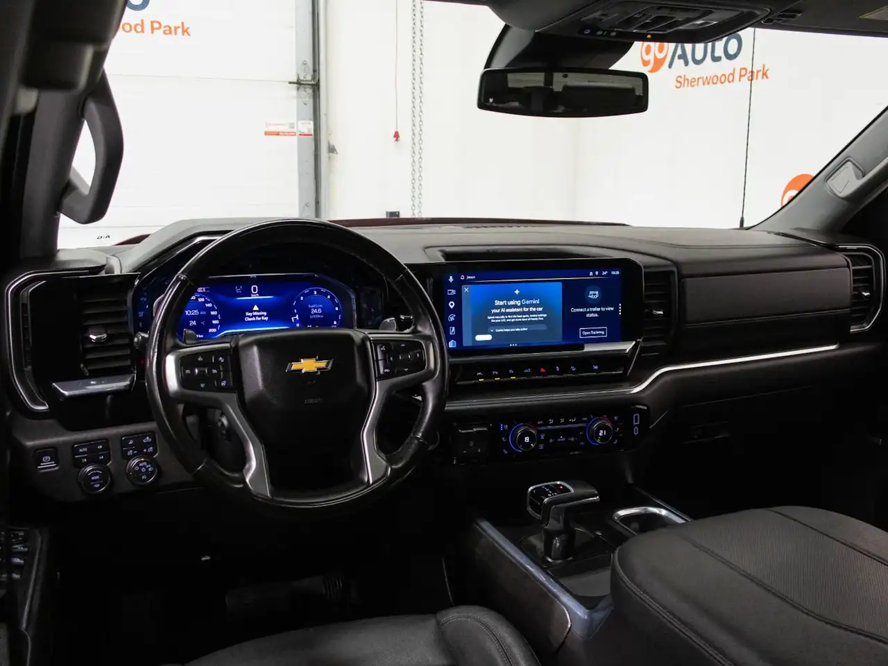 Chevrolet Silverado 1500 - Image 16