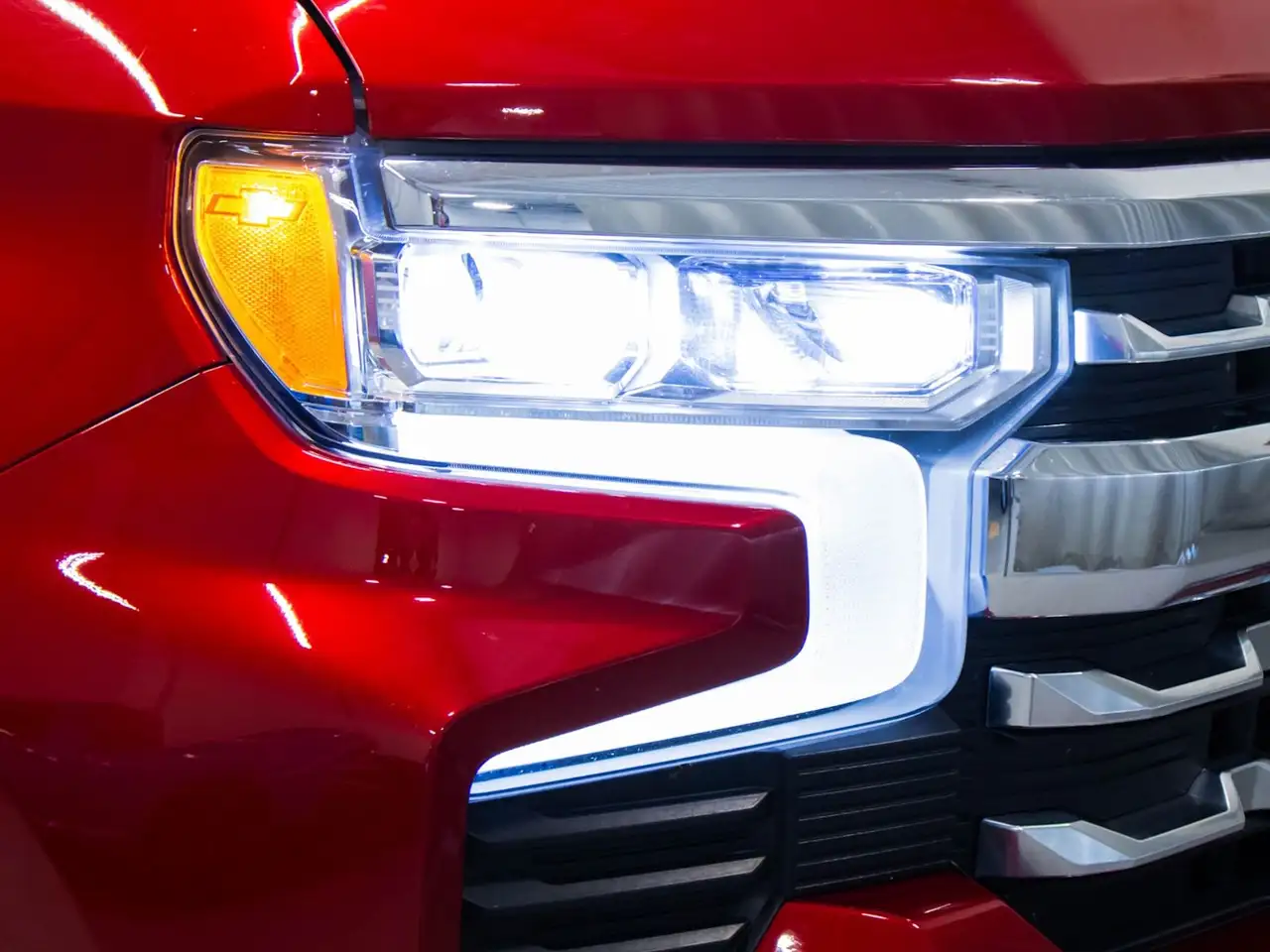 Chevrolet Silverado 1500 - Image 3
