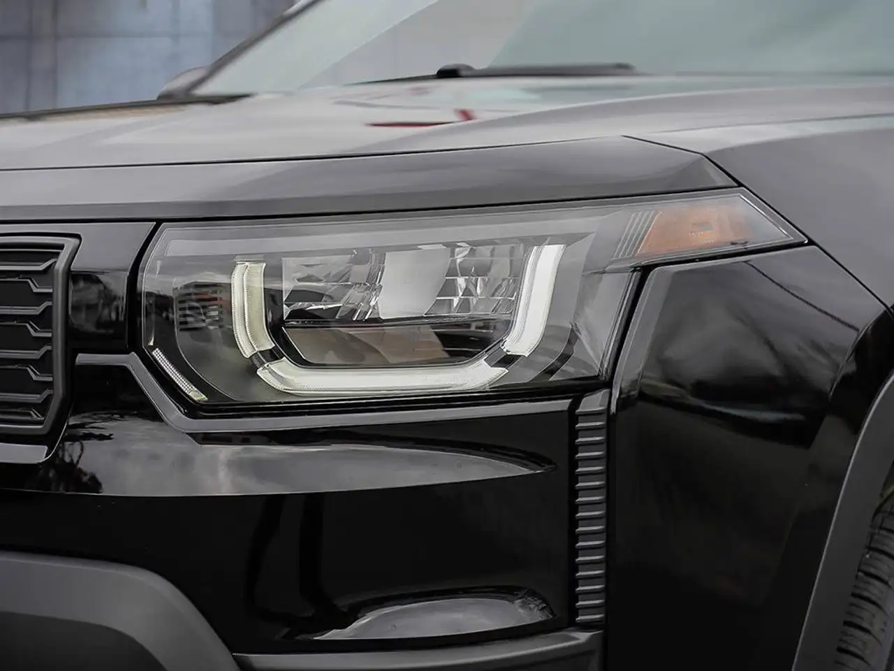 Jeep Cherokee - Image 11