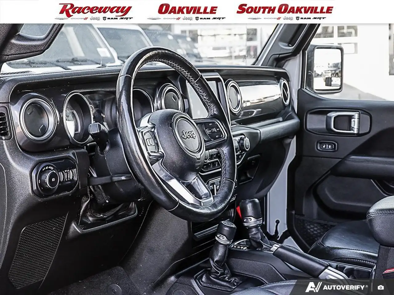 Jeep Wrangler - Image 12