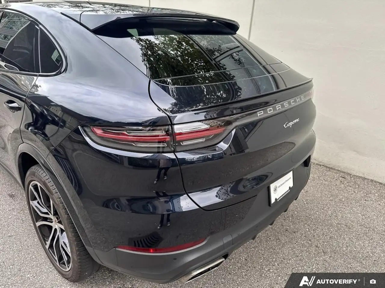 Porsche Cayenne - Image 11