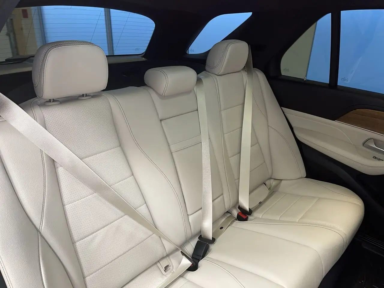 Mercedes-Benz GLE - Image 31