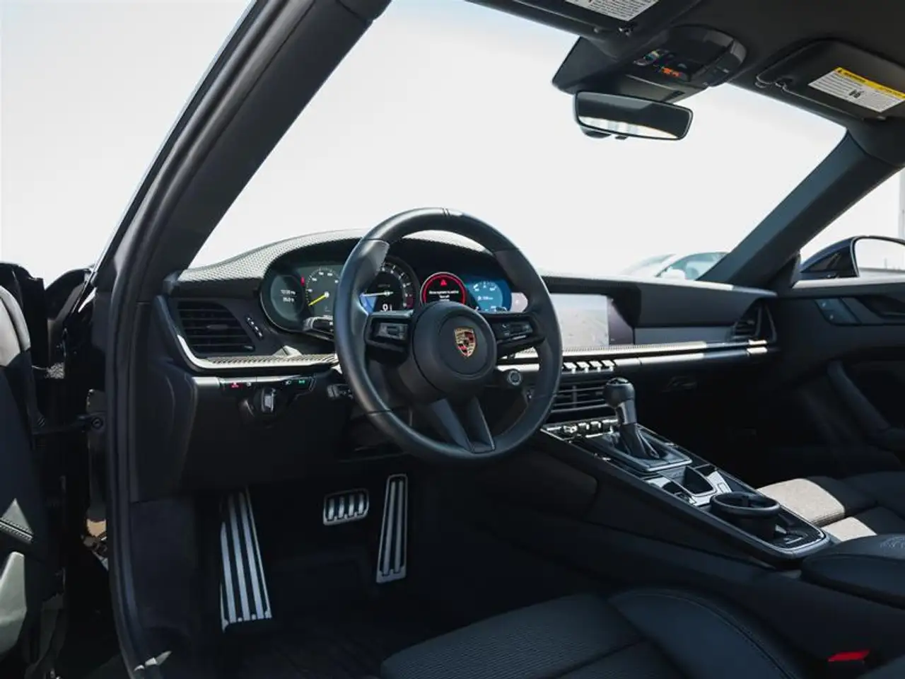 Porsche 911 - Image 30