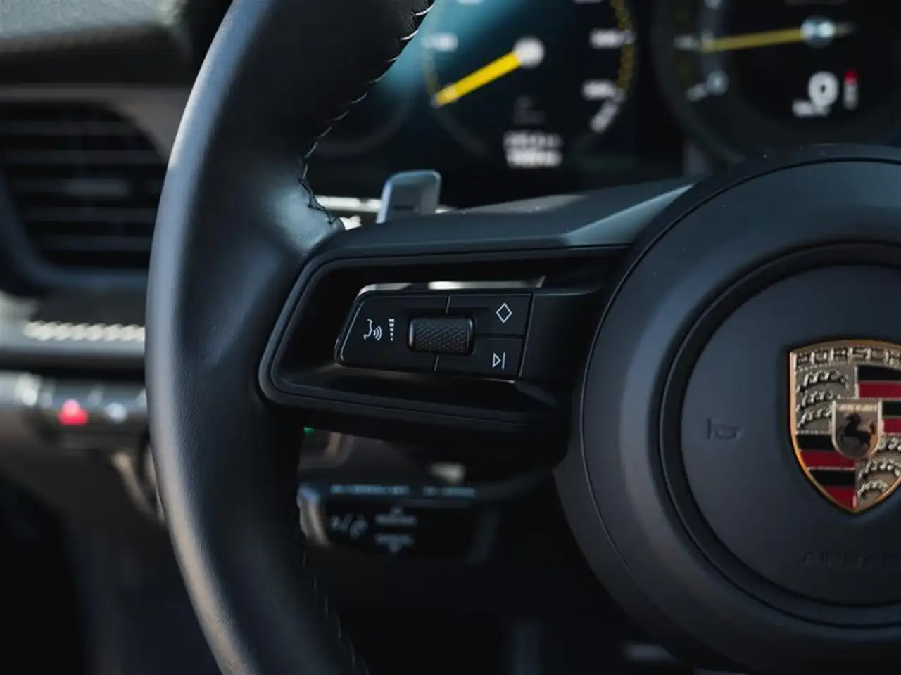 Porsche 911 - Image 14