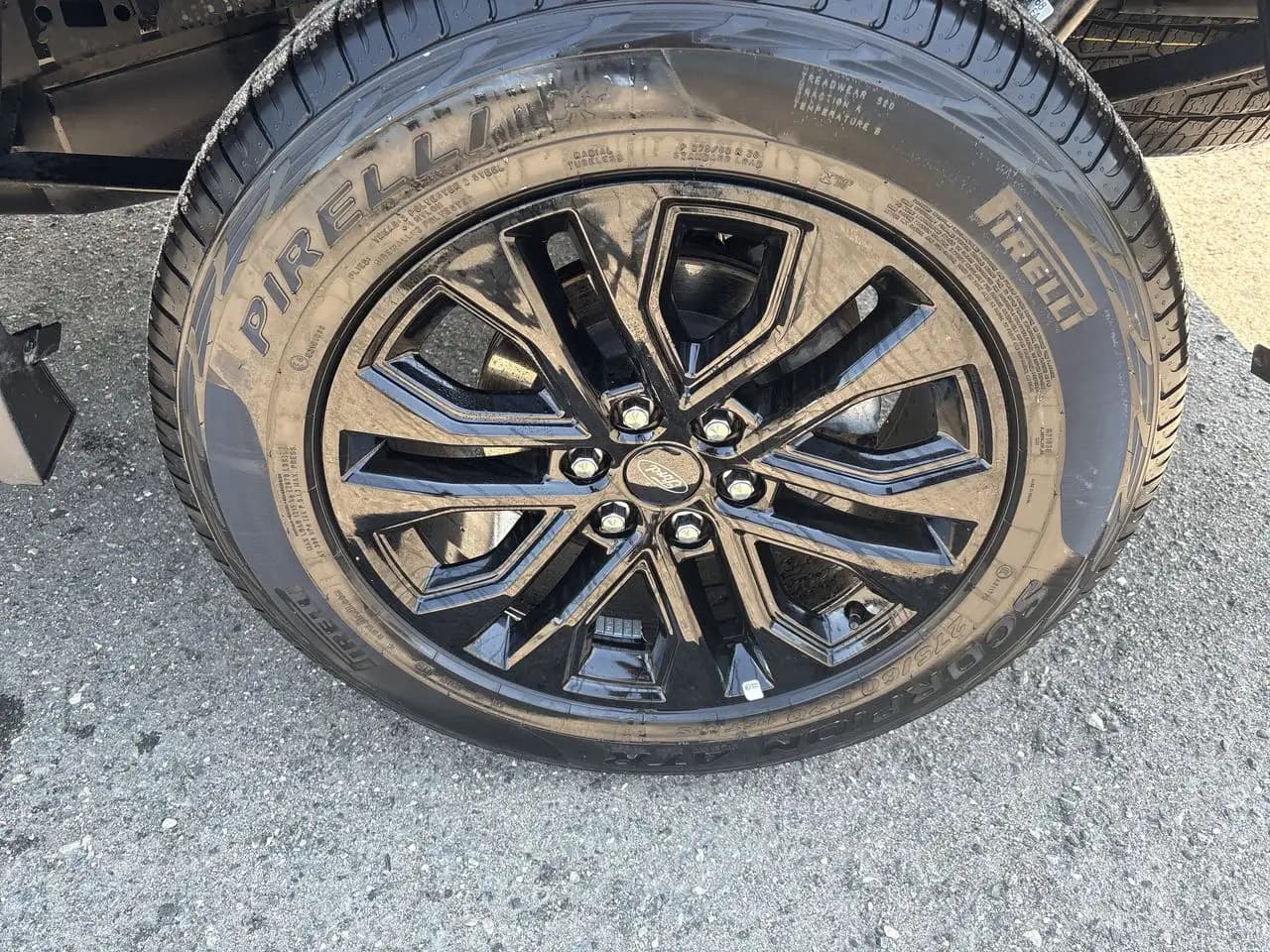 Ford F-150 - Image 10