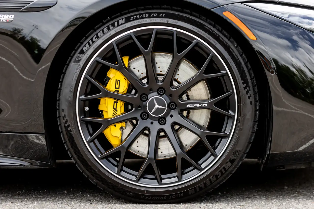 Mercedes-Benz SL - Image 35