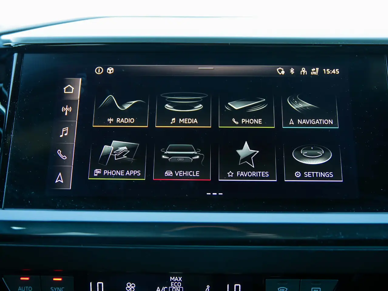 Audi Q4 e-tron - Image 19