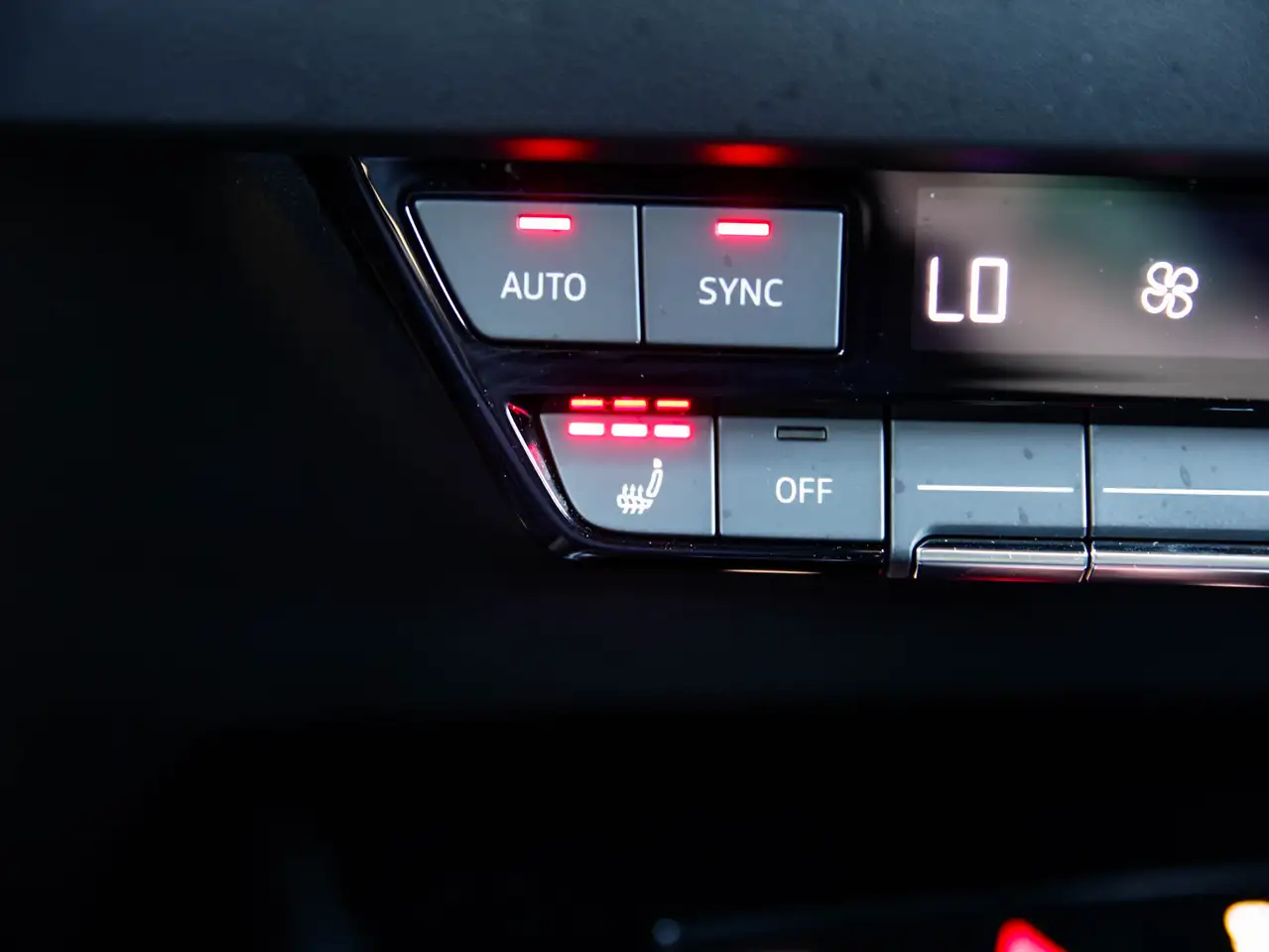 Audi Q4 e-tron - Image 22