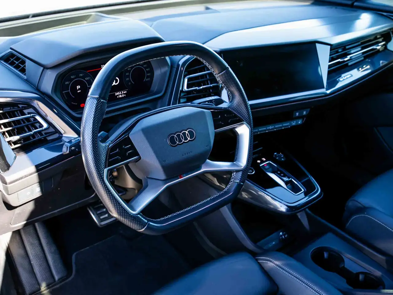 Audi Q4 e-tron - Image 10