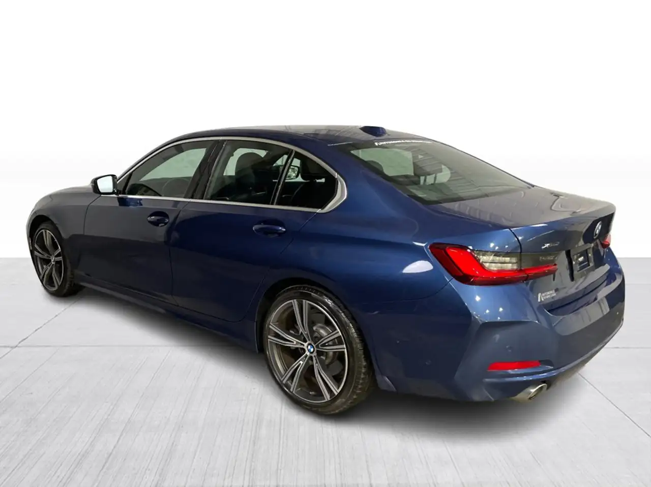 BMW 3 Series - Image 6