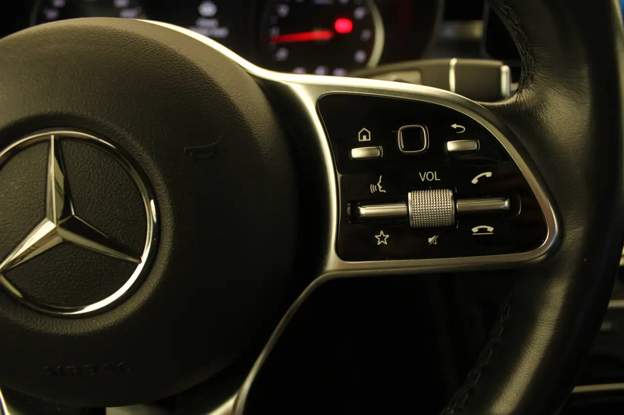 Mercedes-Benz GLC - Image 15
