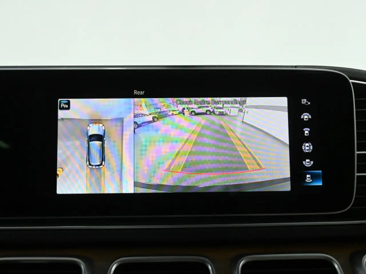 Mercedes-Benz GLE - Image 21
