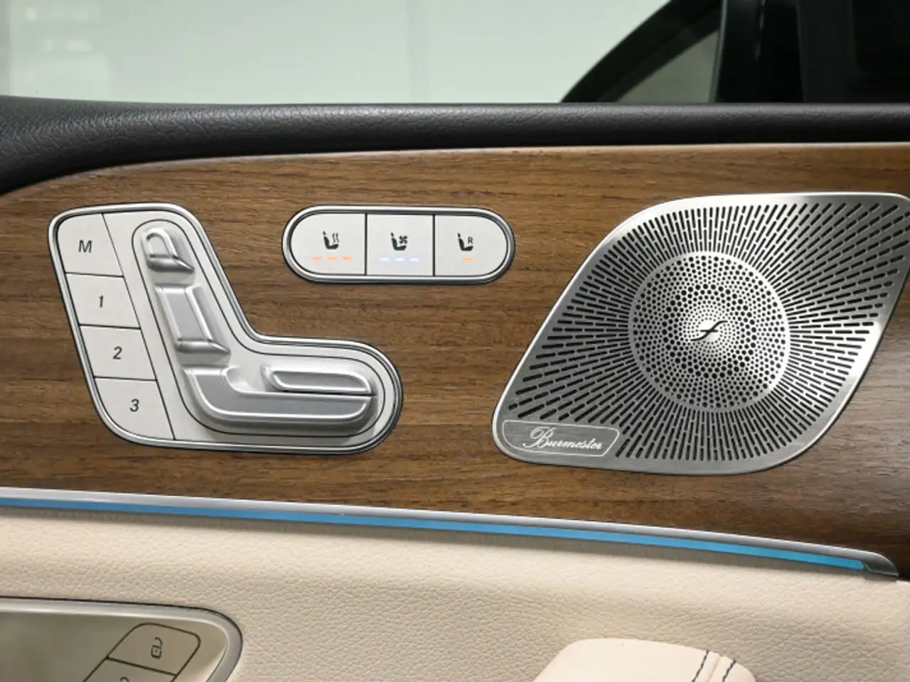 Mercedes-Benz GLE - Image 12