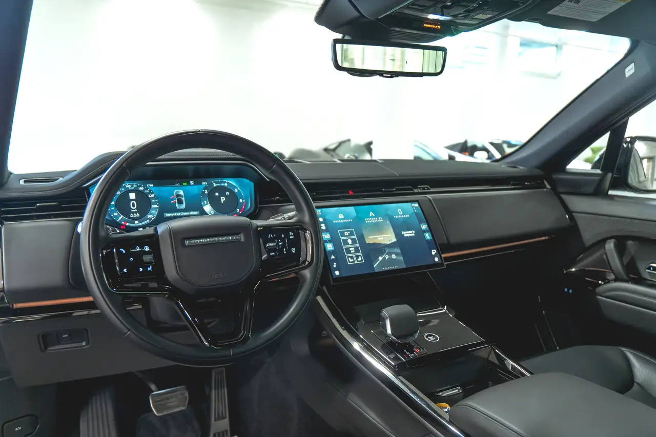 Land Rover Range Rover Sport - Image 10