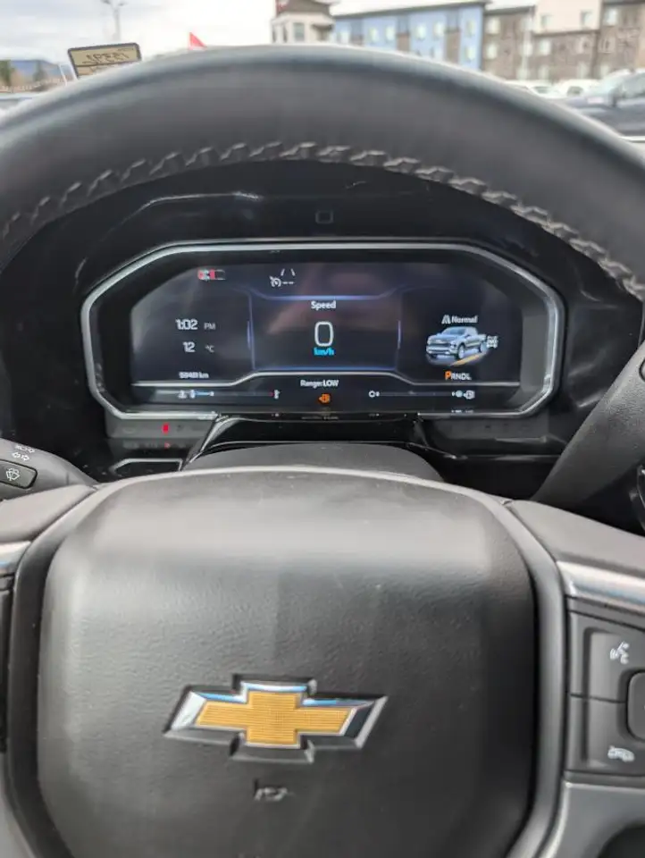 Chevrolet Silverado 1500 - Image 19