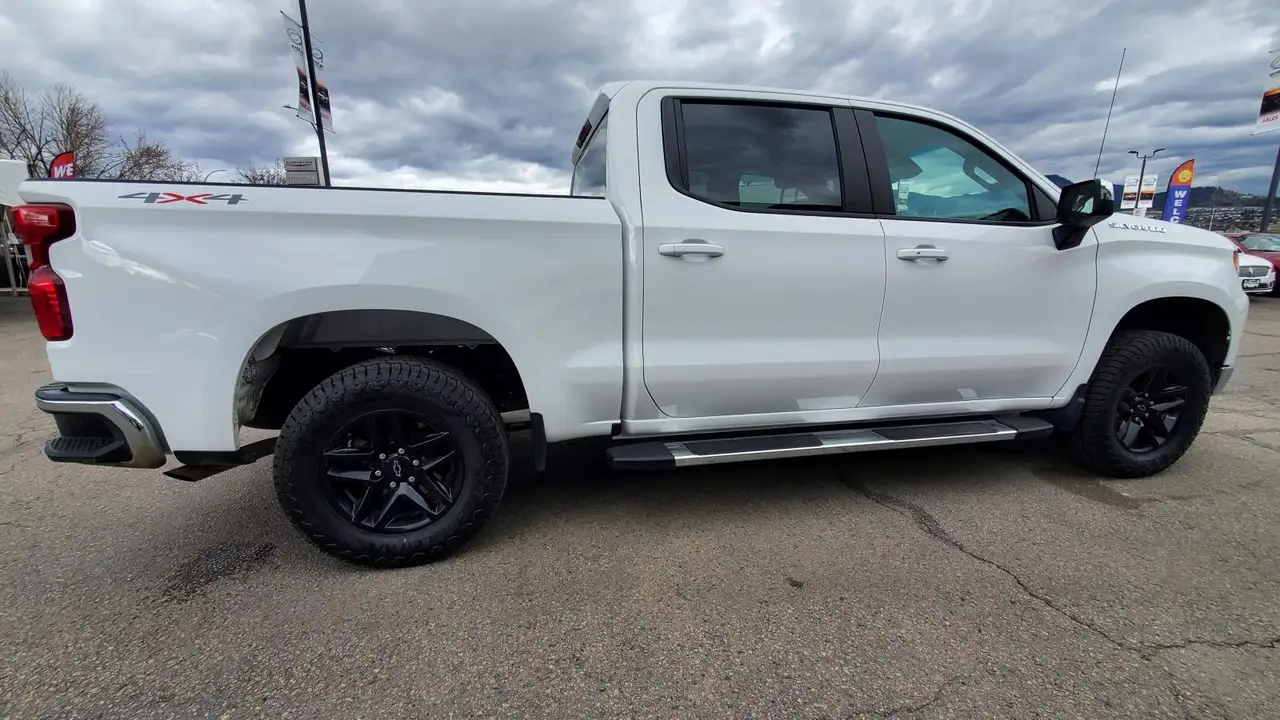 Chevrolet Silverado 1500 - Image 6
