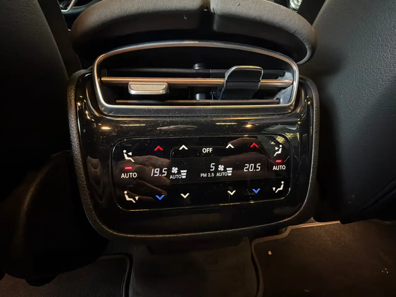 Mercedes-Benz EQS - Image 16