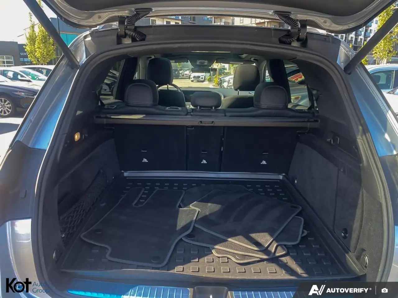 Mercedes-Benz GLE - Image 12