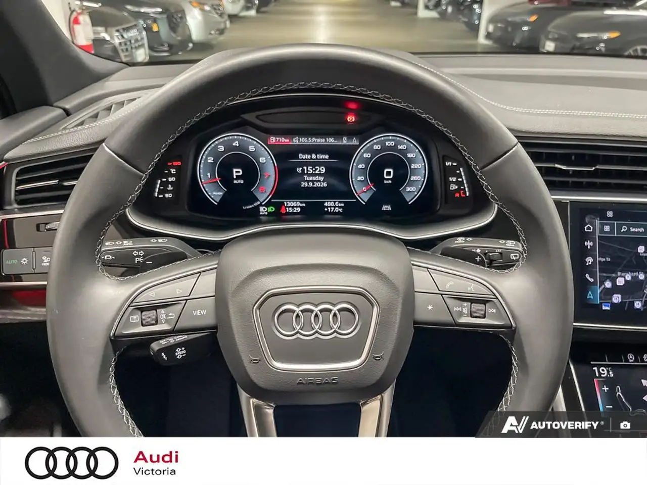 Audi Q7 - Image 13