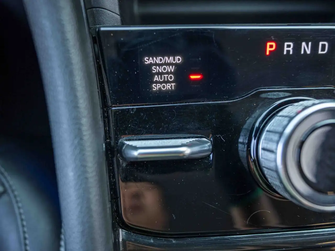 Jeep Grand Cherokee - Image 17