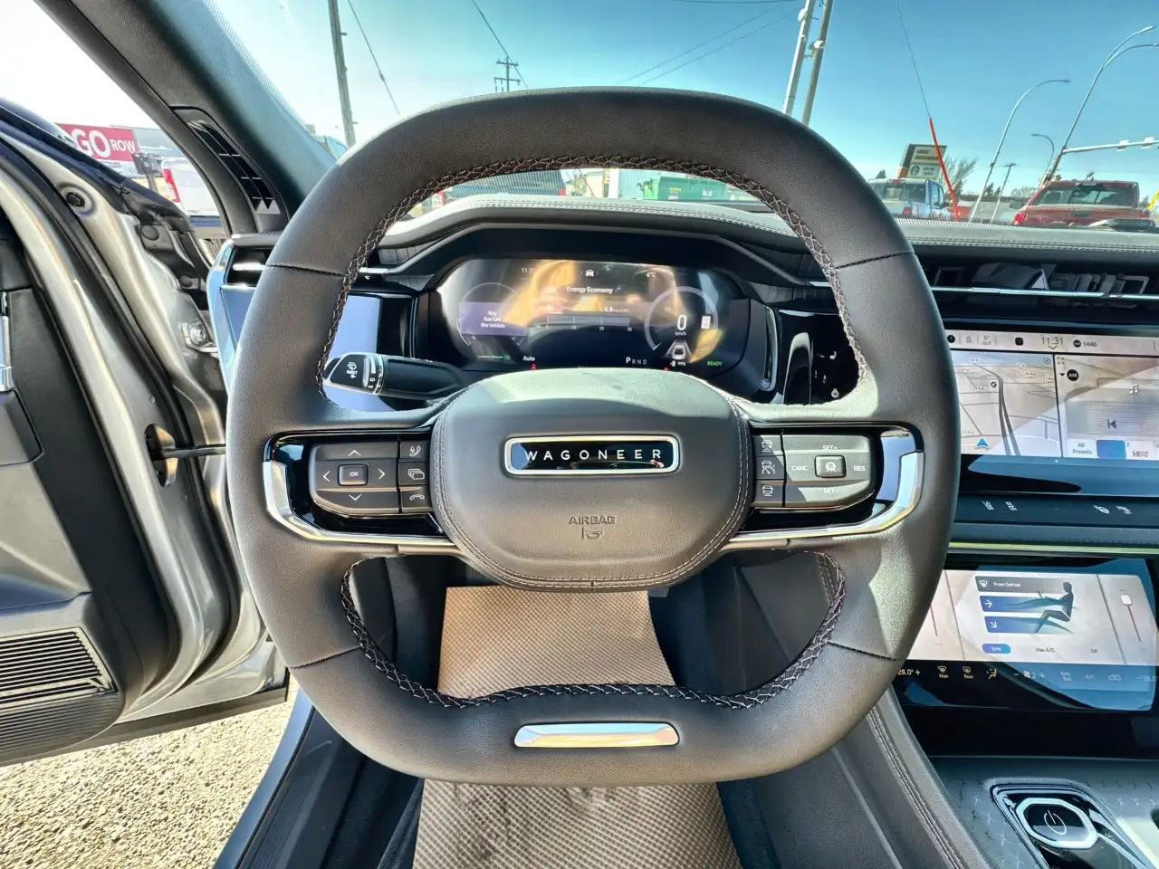 Jeep Wagoneer S - Image 9