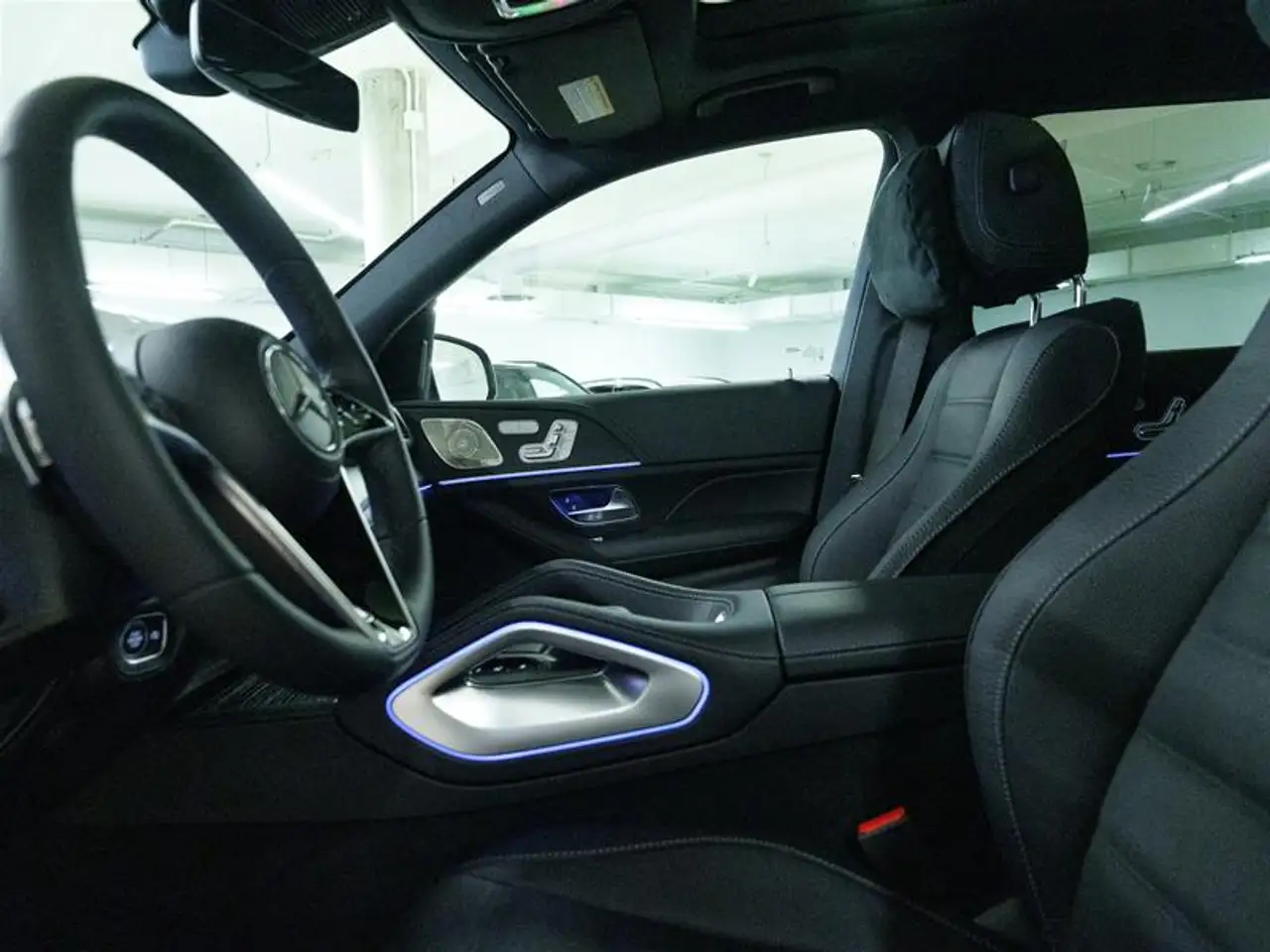 Mercedes-Benz GLS - Image 18