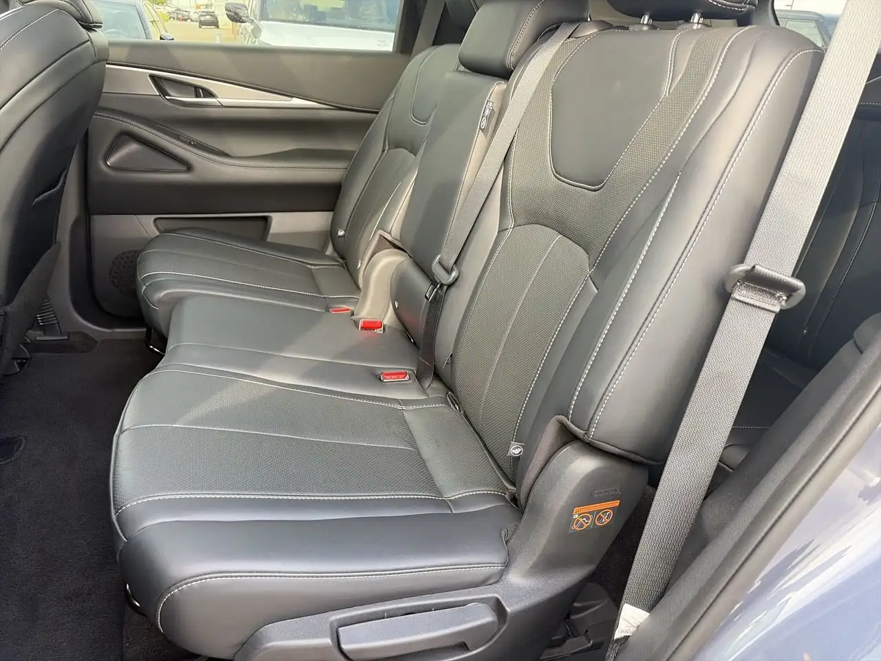 Infiniti QX60 - Image 31