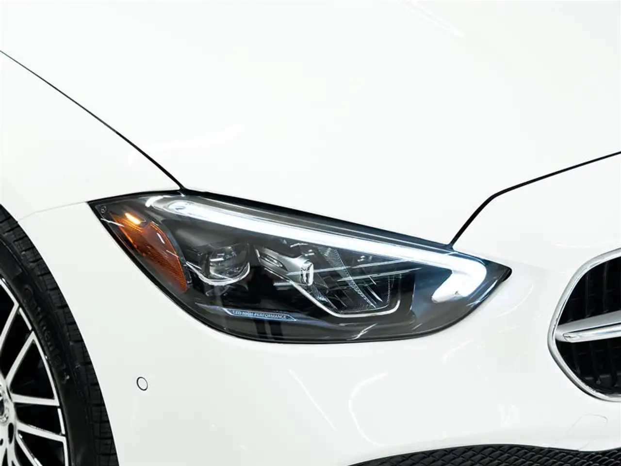 Mercedes-Benz C-Class - Image 12