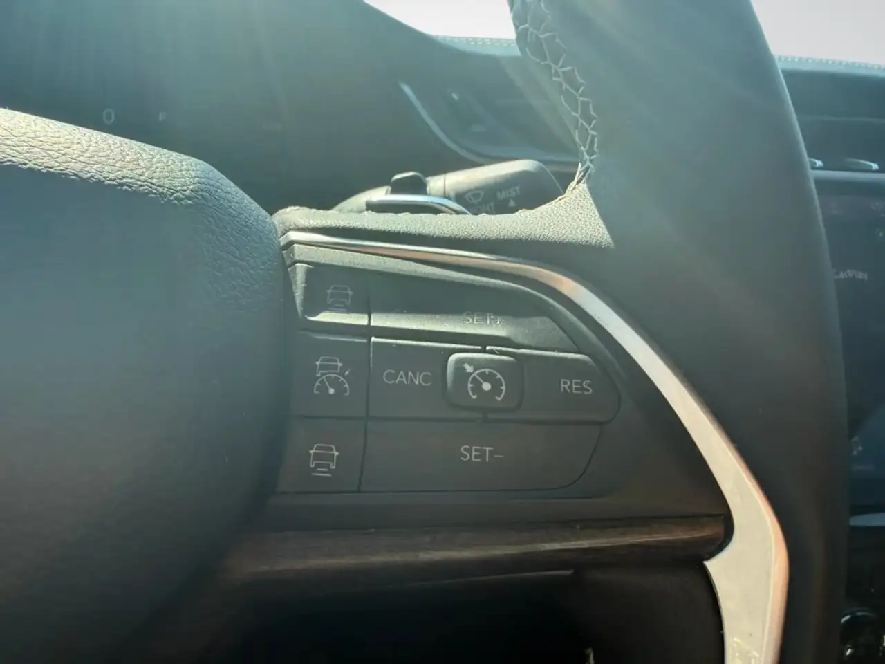 Jeep Grand Cherokee - Image 16